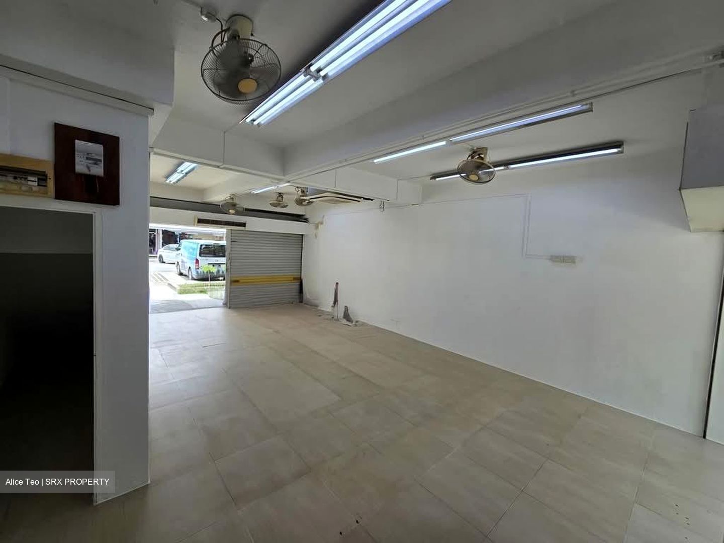 Upper Boon Keng Road (D14), Retail #544648511